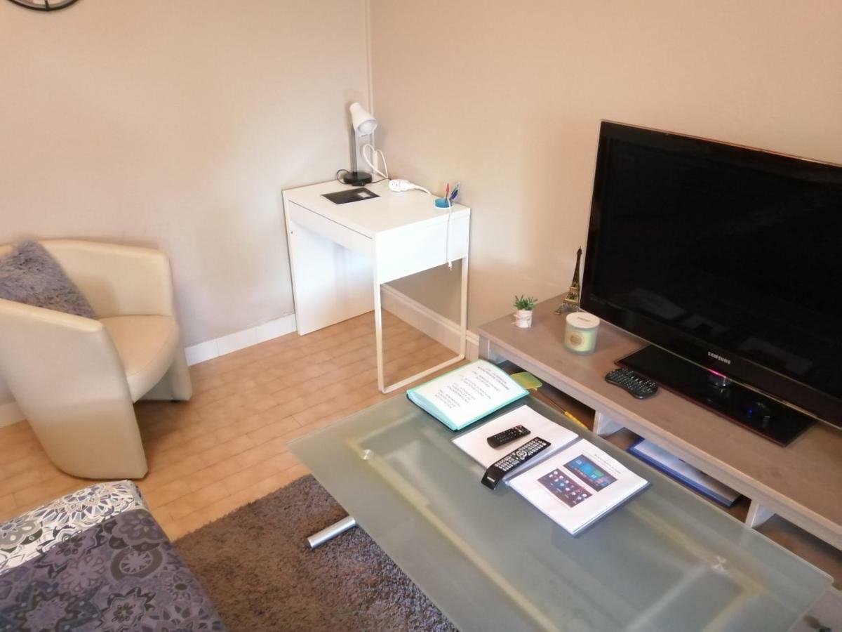 Appartement Type F2 Proche Paris 25 Km Andilly  Luaran gambar